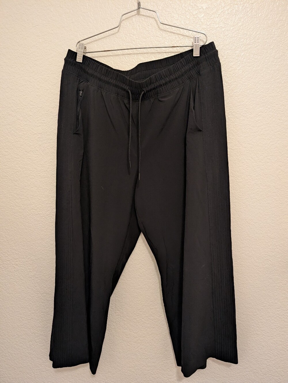 Athleta Avenue Wide Leg Crop Pant Size 16 Black
